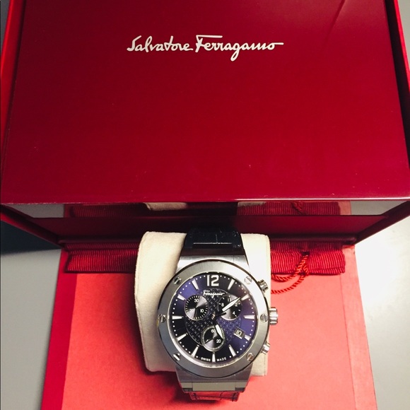Salvatore Ferragamo Men’s Watch - Picture 3 of 4